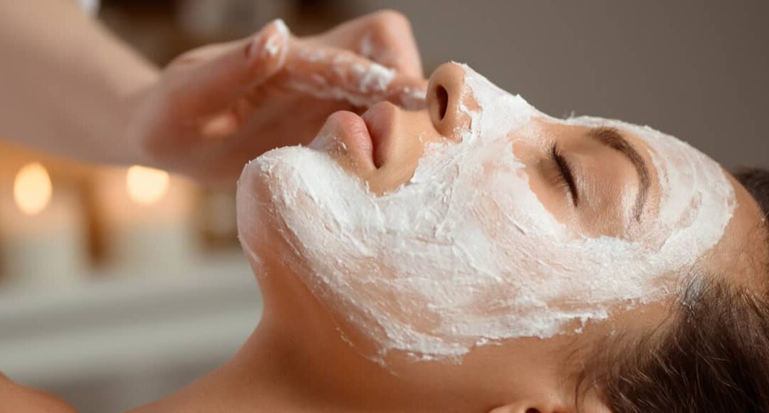 Pourquoi effectuer un soin visage en institut de beauté ?